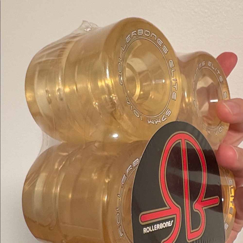 Rollerbones Elite 57mm Wheels 101A - Clear 8 Pack - Picture 5 of 6